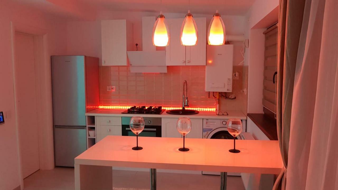 Smart Home Lux ヤシ エクステリア 写真